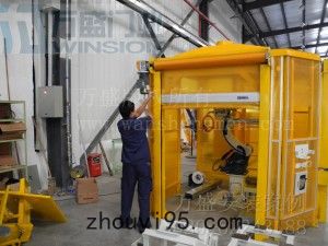 廣州北鬥汽車裝備有限公司快速卷門安裝案例